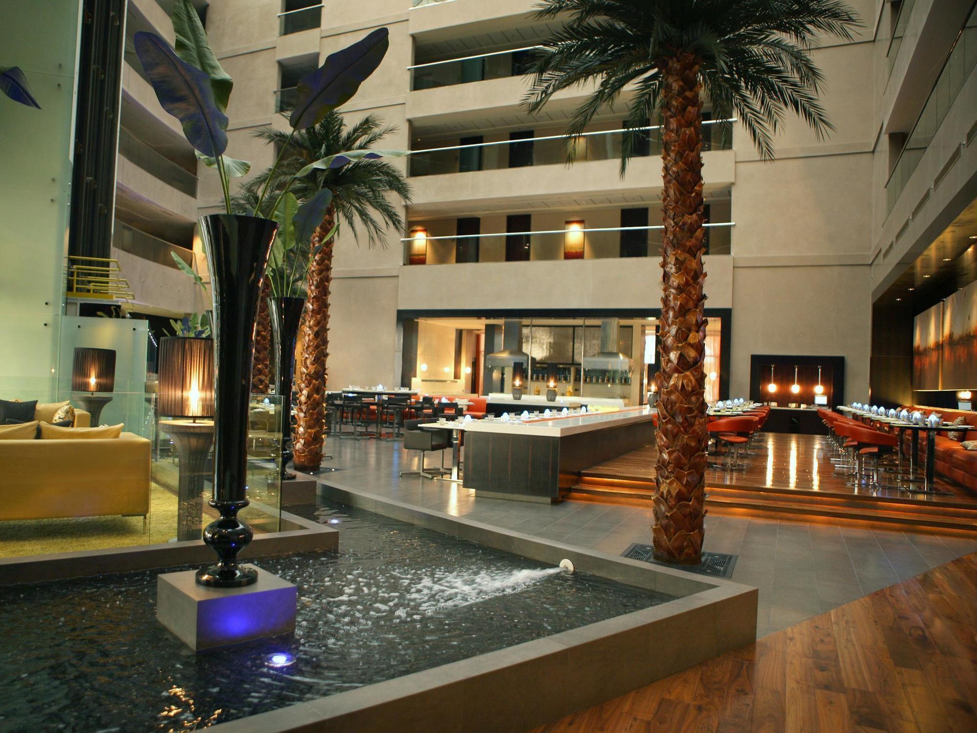Centro Sharjah Hotel Buitenkant foto